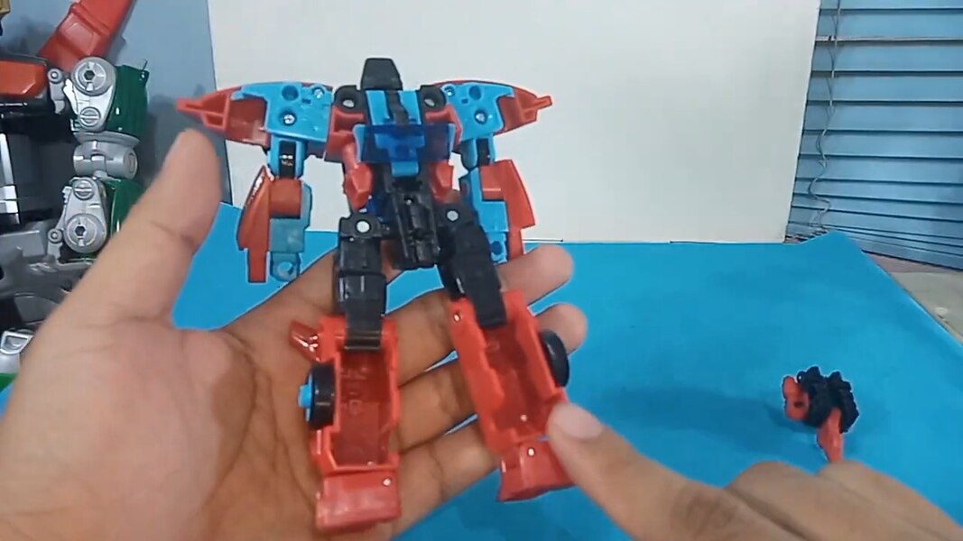 Transformers Legacy Pointblank And Targetmaster Peacemaker Image  (10 of 13)